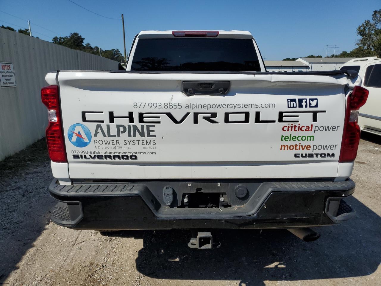 2022 Chevrolet Silverado - Image 6