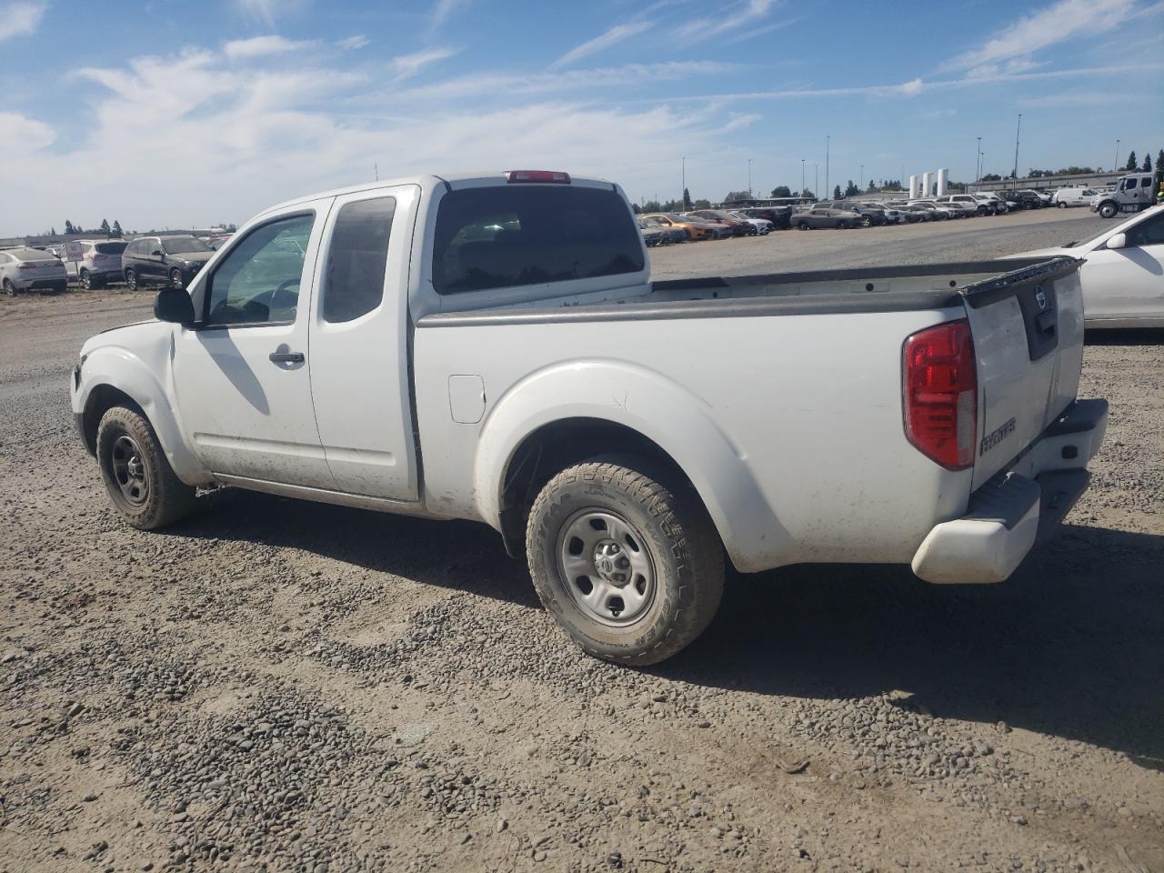 1N6BD0CT6JN720536 2018 NISSAN NAVARA - Image 2