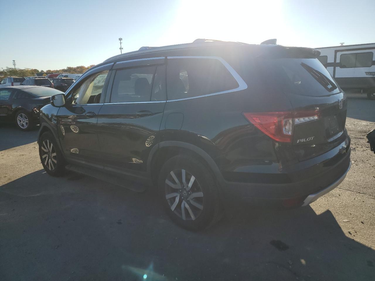 2019 Honda Pilot - Image 2