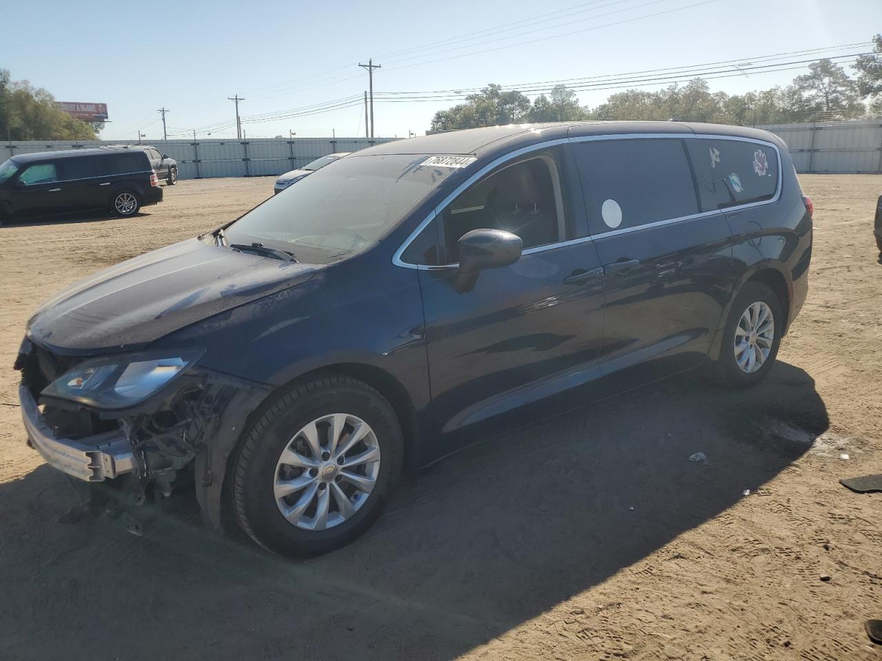 2017 Chrysler Pacifica - Image 1