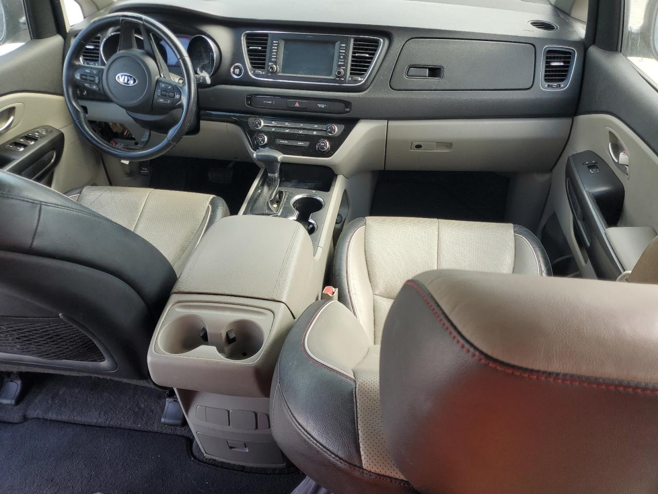 2020 Kia Sedona - Image 8