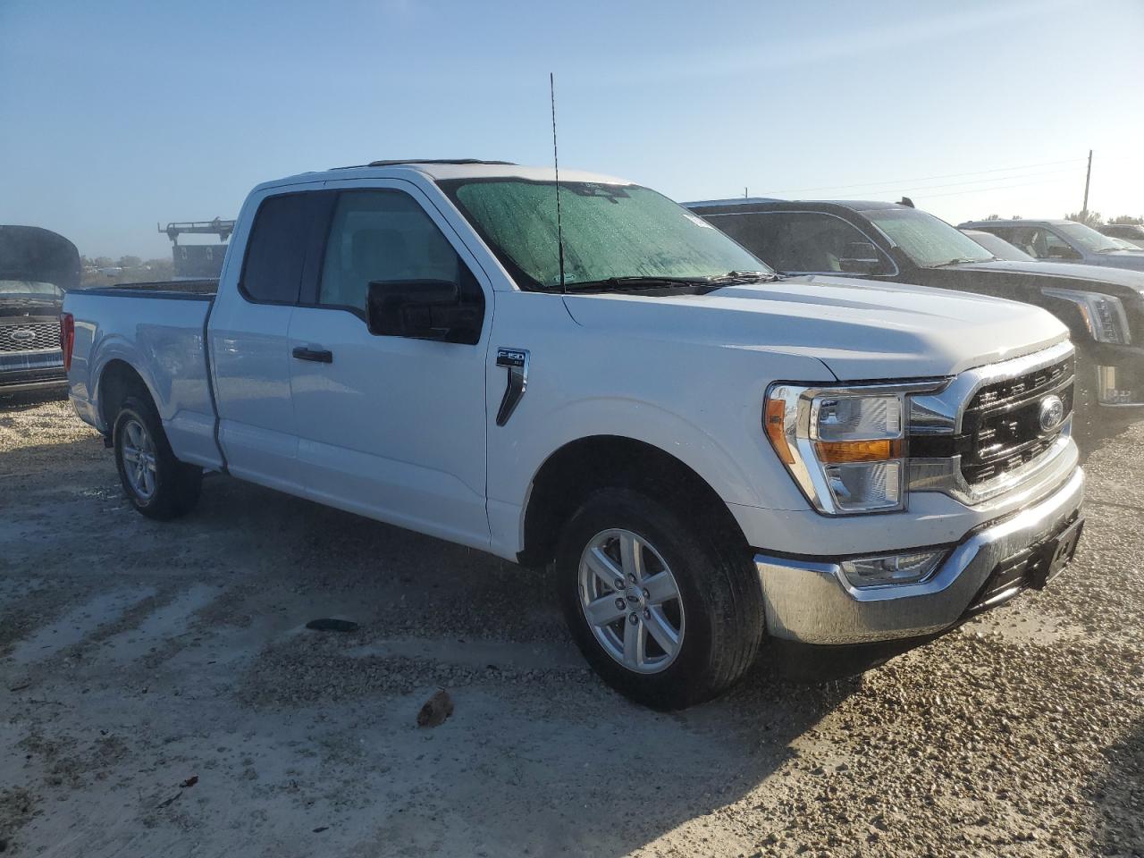 2022 Ford F-150 - Image 4