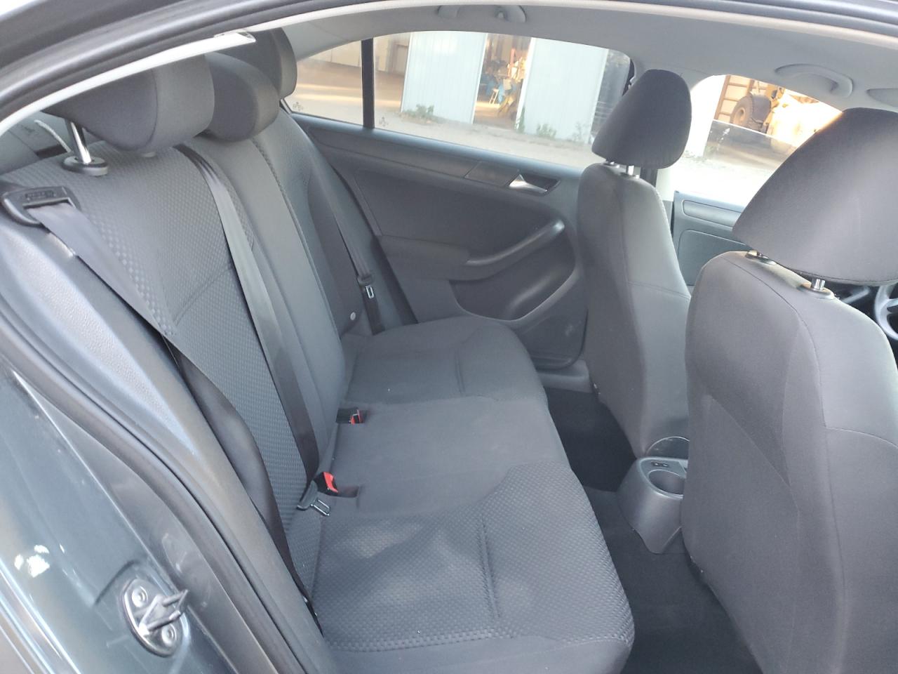 2011 Volkswagen Jetta Base VIN: 3VW2K7AJ3BM359522 Lot: 74530254