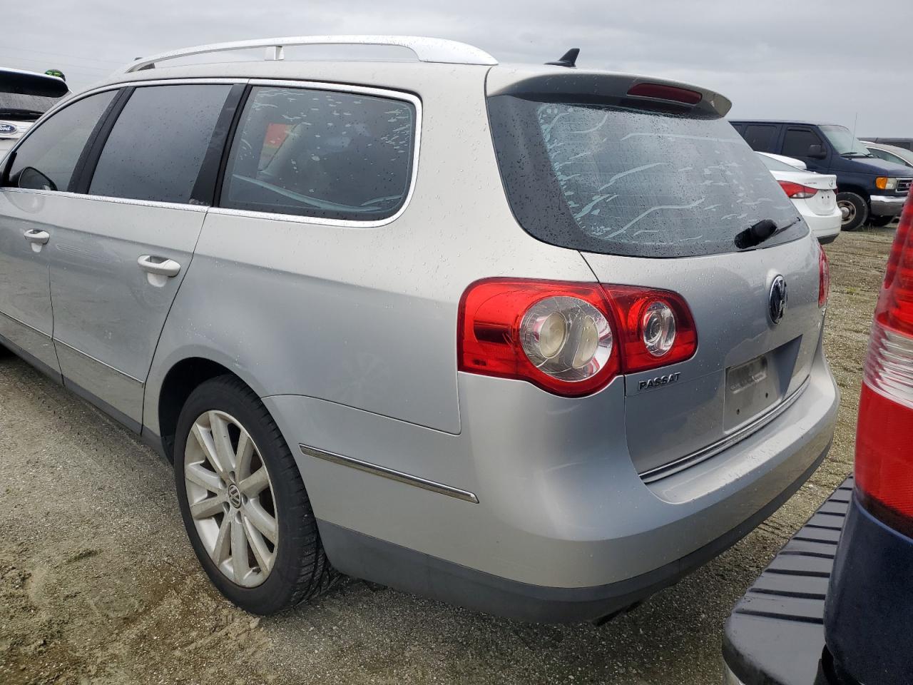 2010 Volkswagen Passat Komfort VIN: WVWXK7AN3AE160261 Lot: 74591274