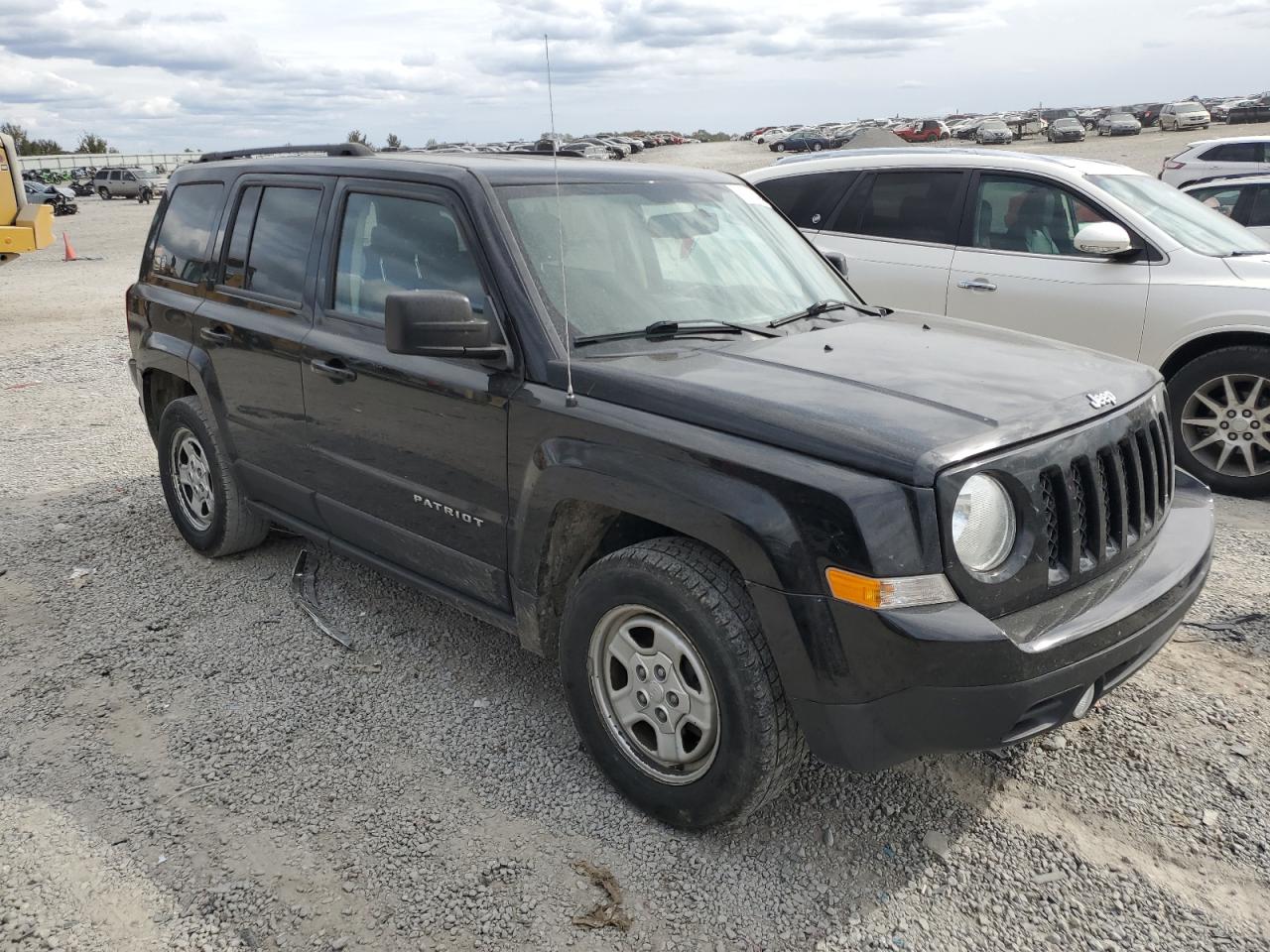 VIN 1C4NJPBB7GD761461 2016 JEEP PATRIOT no.4