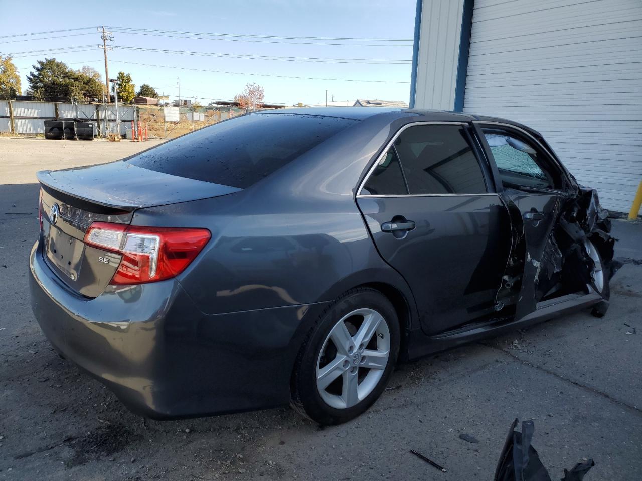 2014 Toyota Camry - Image 3