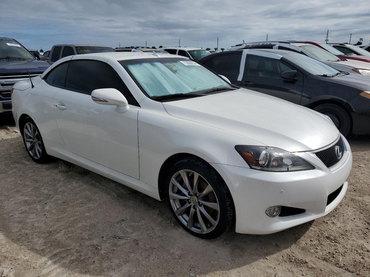 2014 Lexus IS - Image 4