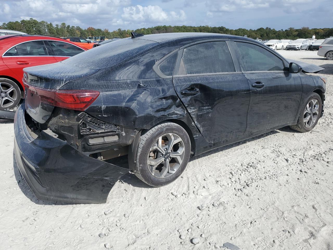 2021 Kia Forte - Image 3