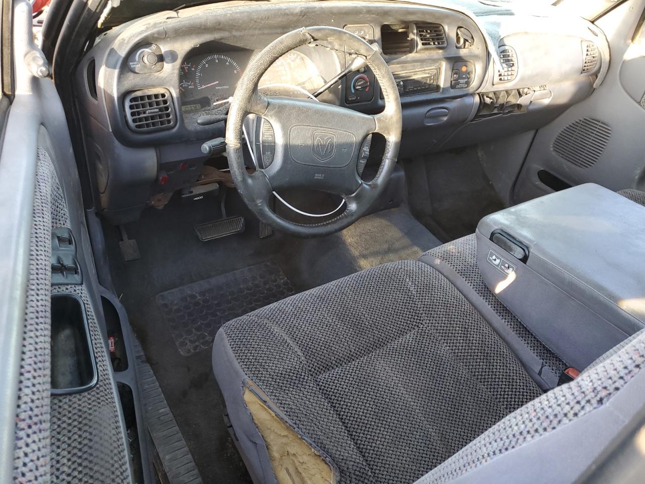 1998 Dodge RAM - Image 8