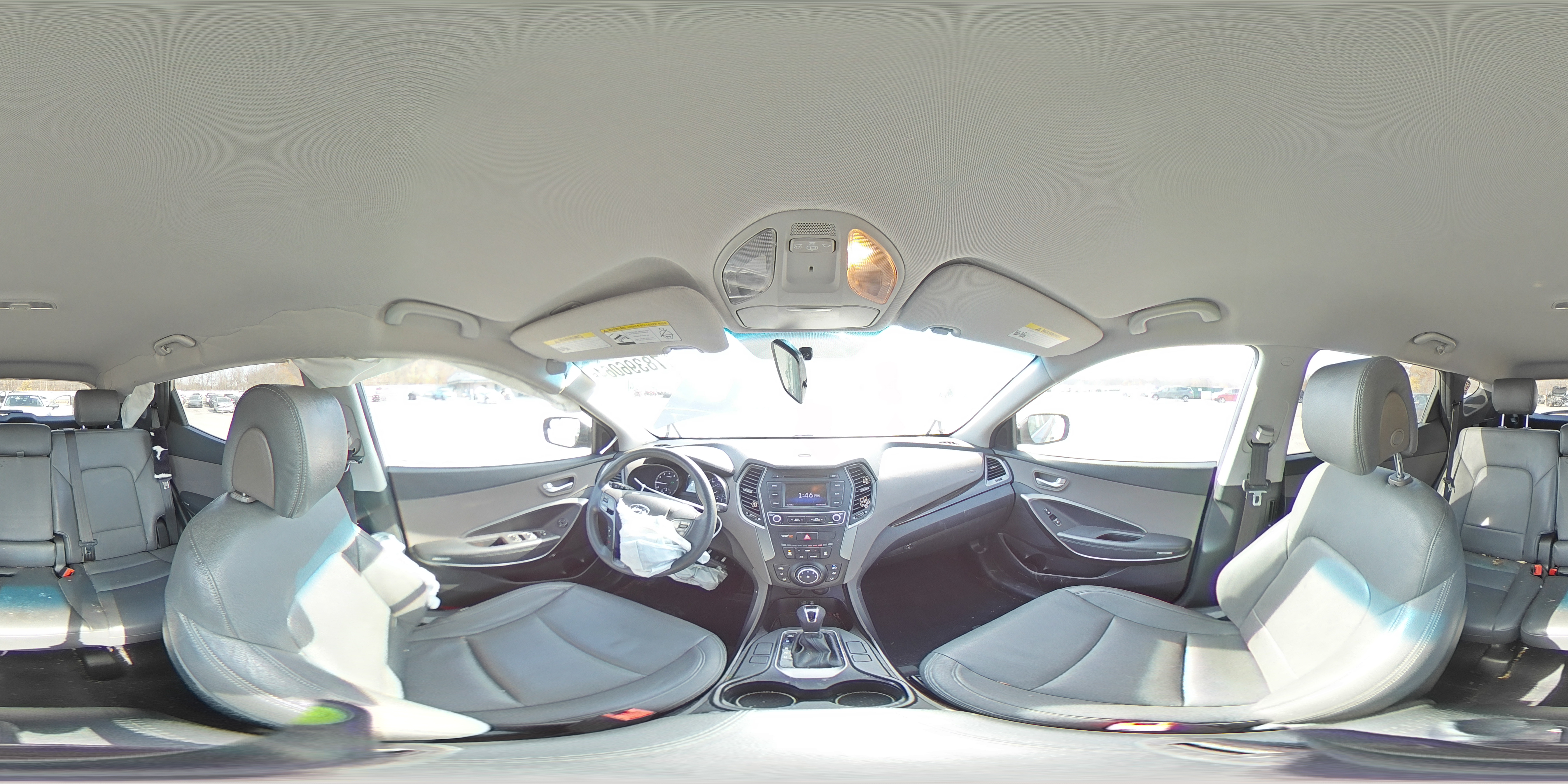 2017 Hyundai Santa Fe - Image 14