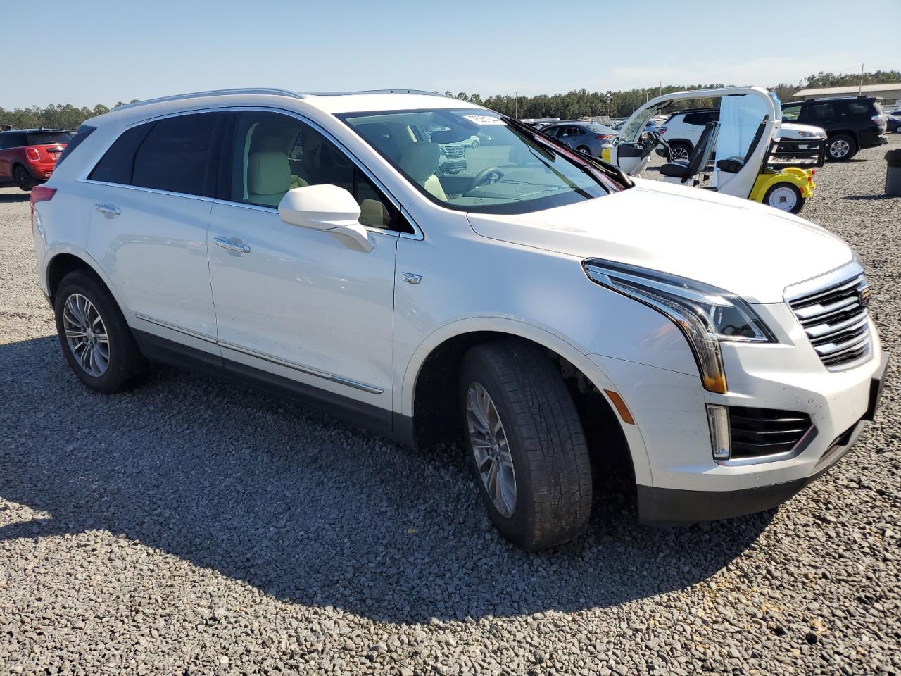 2017 Cadillac XT5 - Image 4