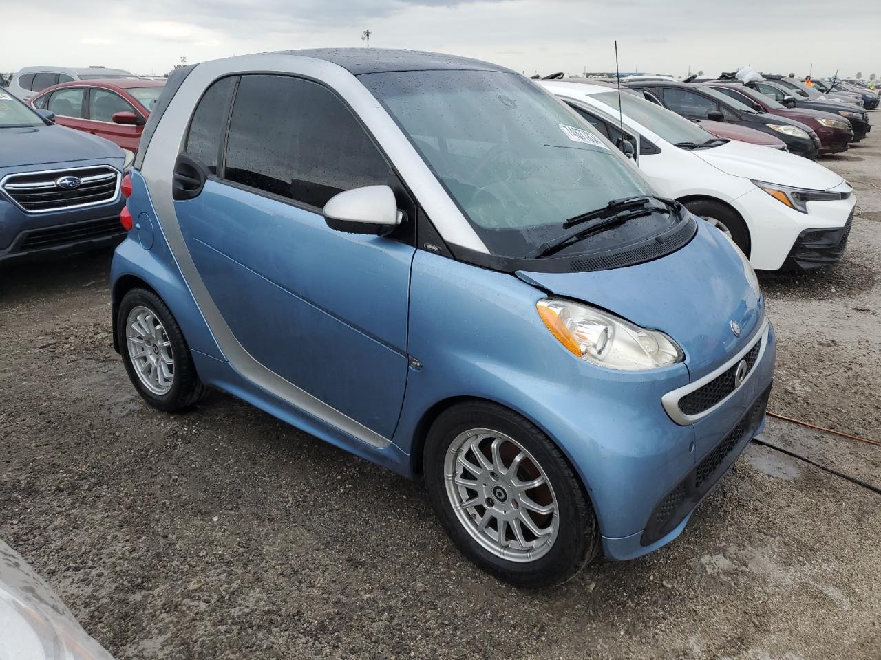 2013 Smart Fortwo Pure VIN: WMEEJ3BAXDK665817 Lot: 74677834