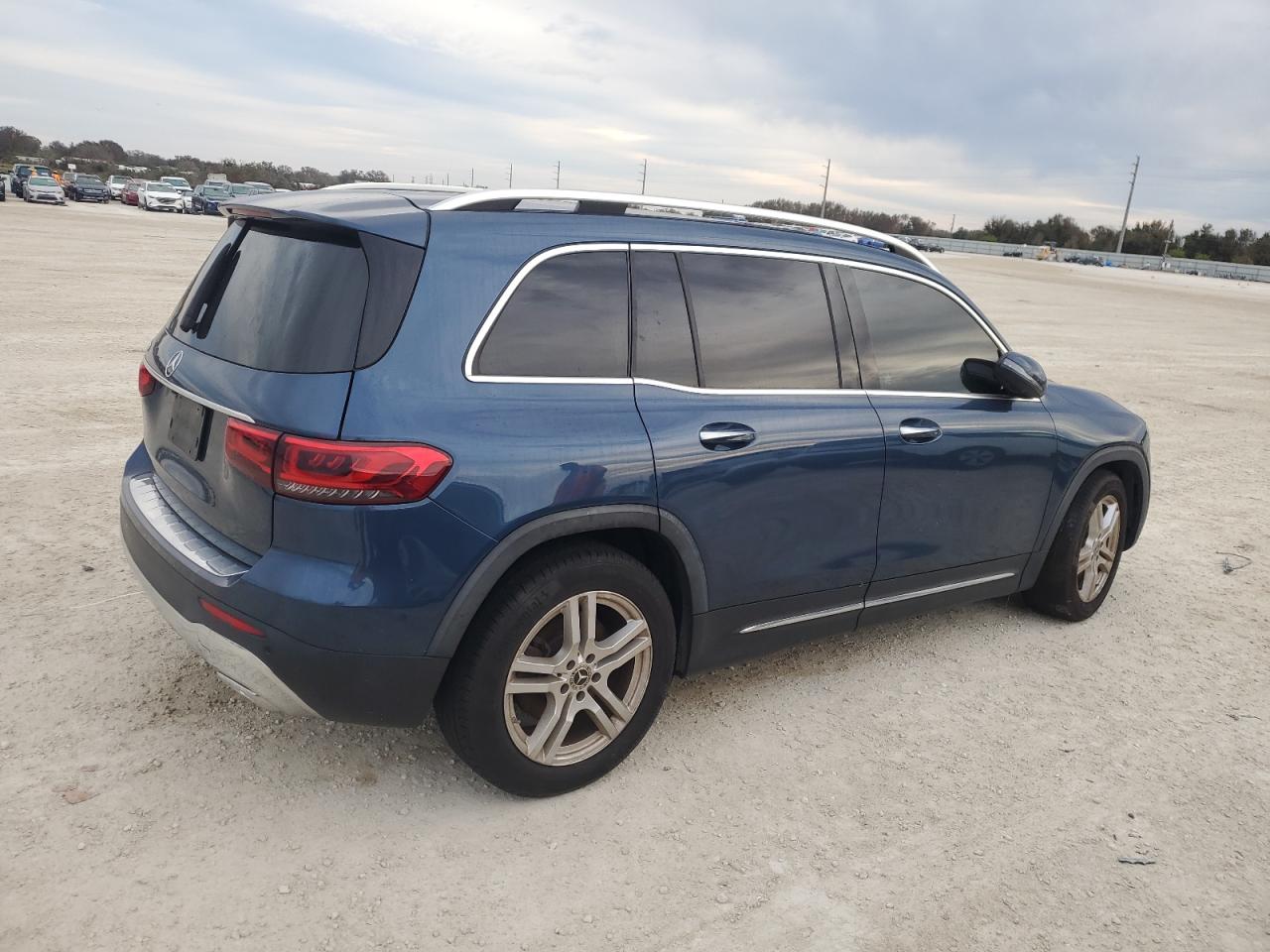 2020 Mercedes-Benz GLB - Image 3