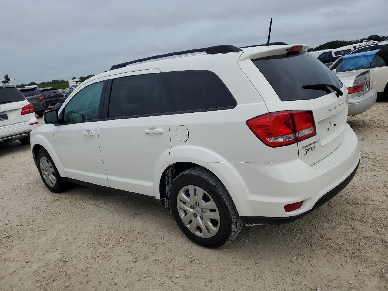 2019 Dodge Journey - Image 2