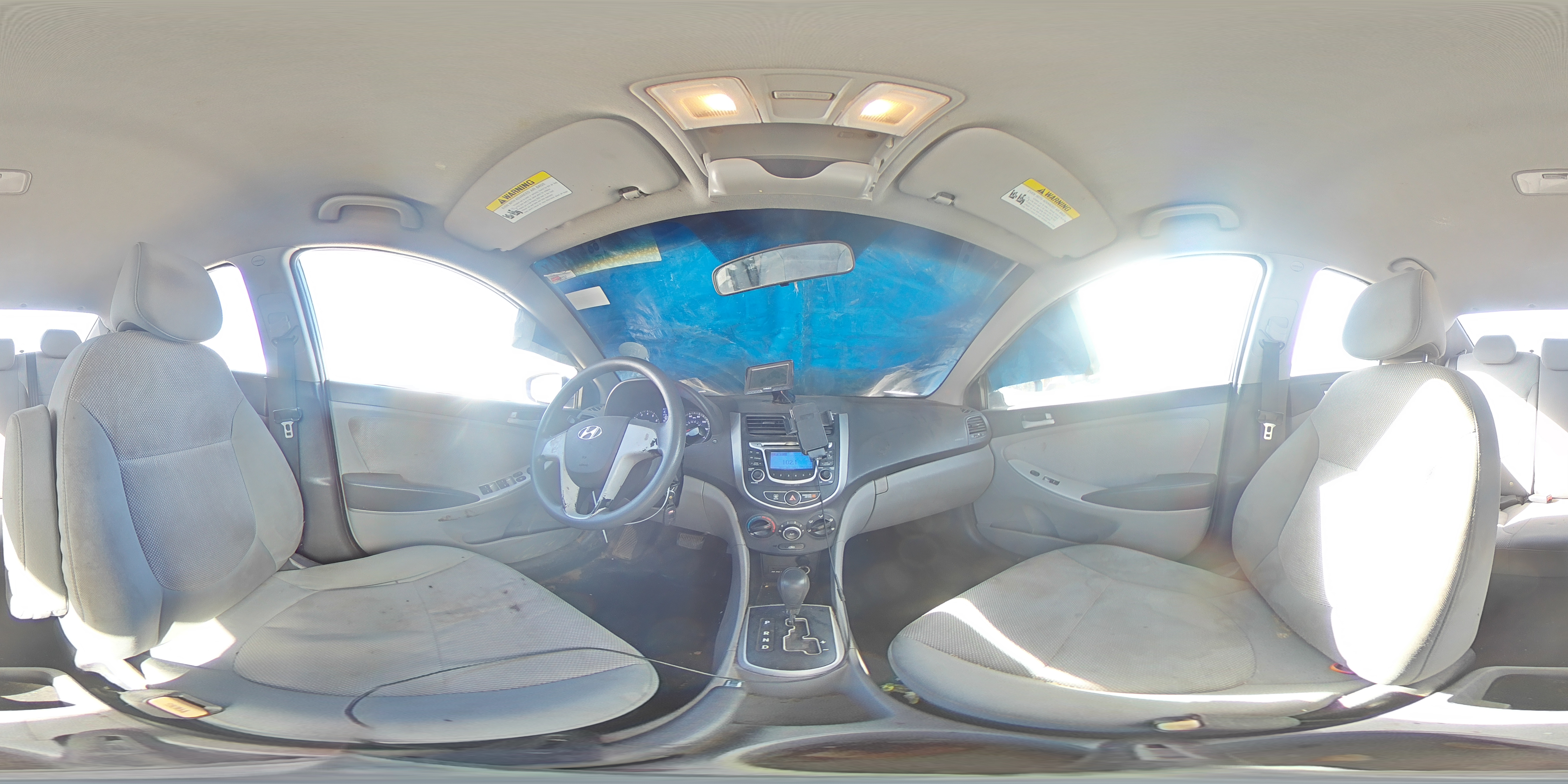 2013 Hyundai Accent - Image 15