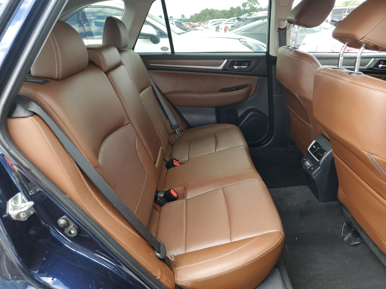 2018 Subaru Outback Touring VIN: 4S4BSETC7J3352834 Lot: 74389074