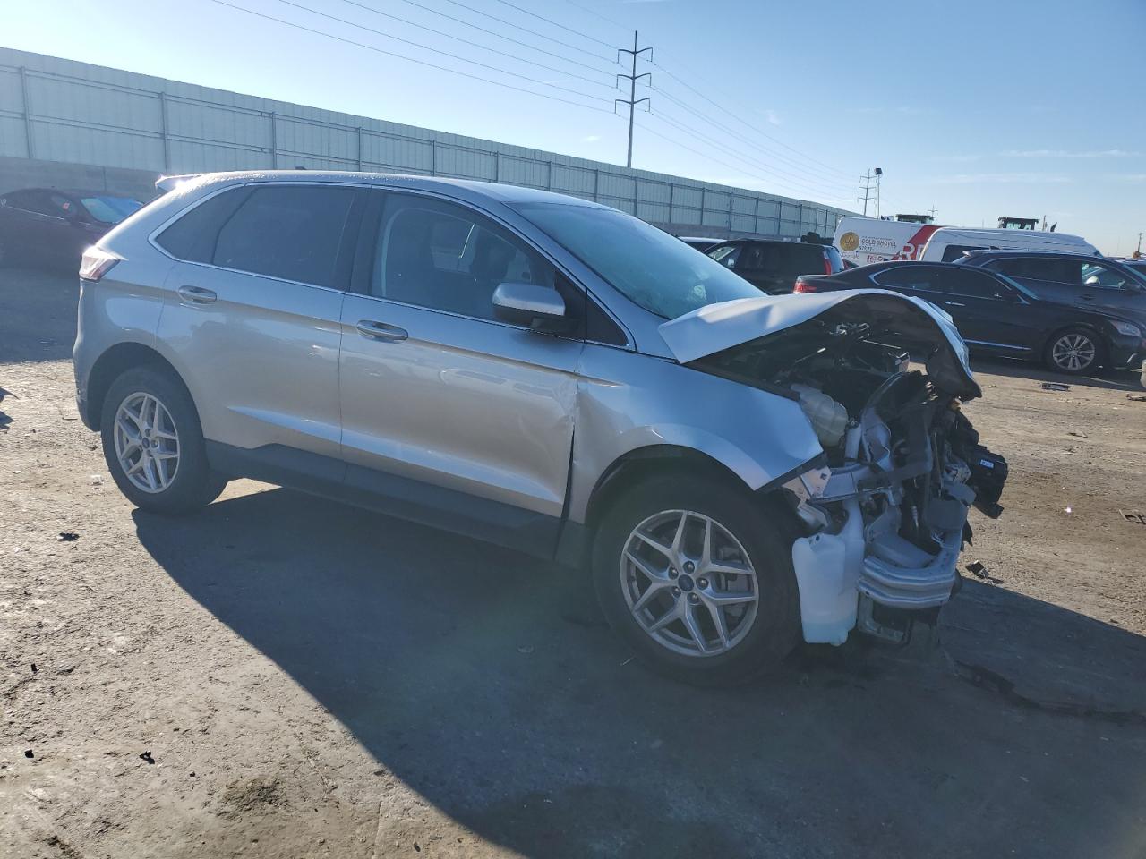 2022 Ford Edge - Image 4