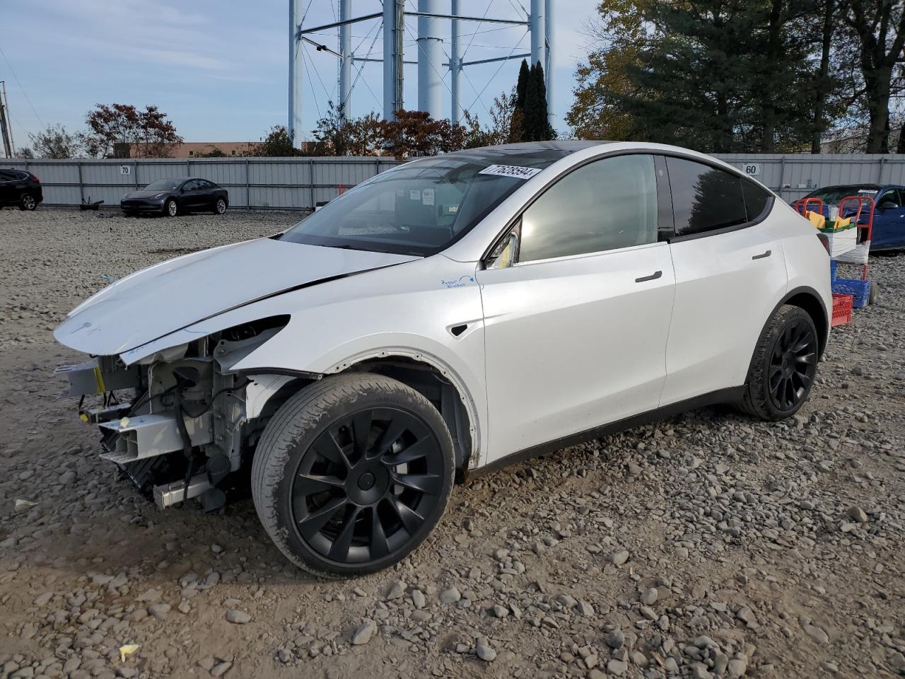 VIN 7SAYGDEE8NA010522 2022 TESLA MODEL Y no.1