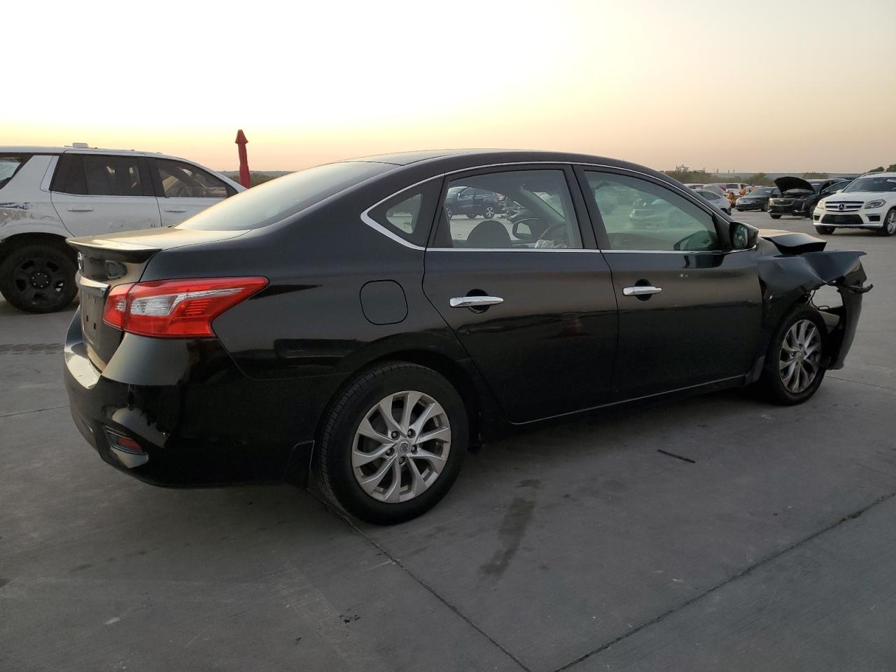 2019 Nissan Sentra - Image 3