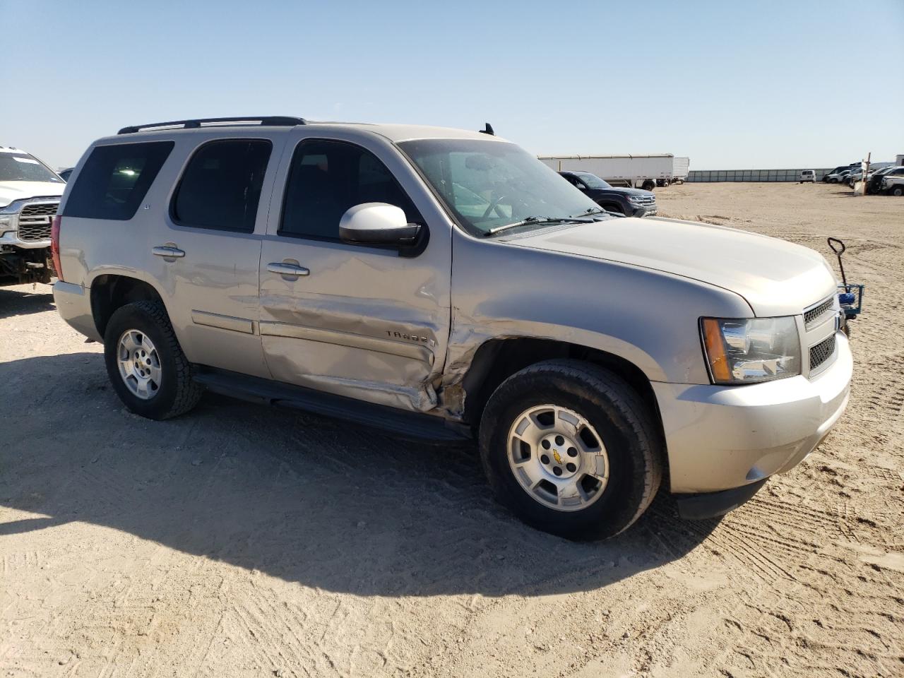 2008 Chevrolet Tahoe K1500 VIN: 1GNFK13088J211417 Lot: 74960074