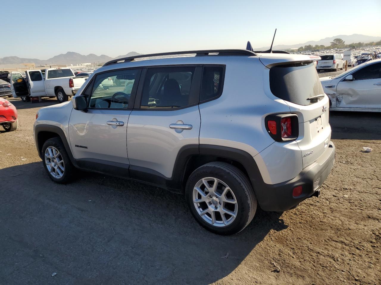 2021 Jeep Renegade - Image 2