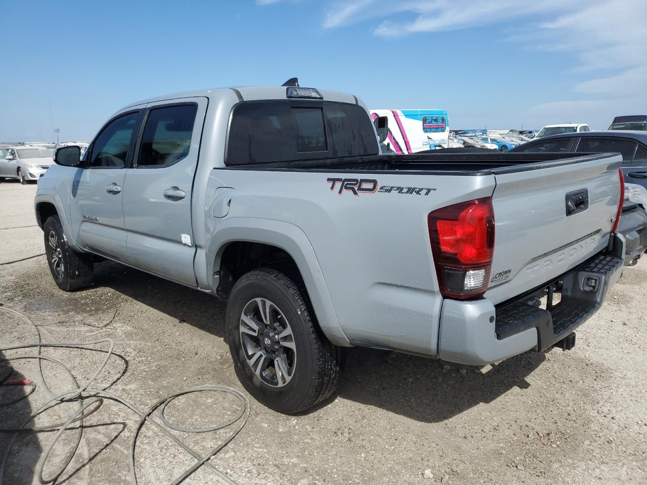 2019 Toyota Tacoma - Image 3