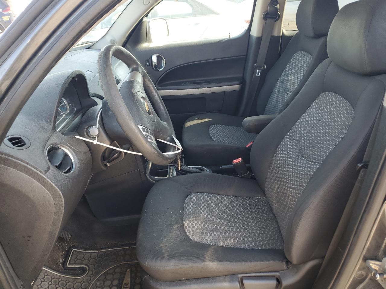 2011 Chevrolet HHR - Image 7