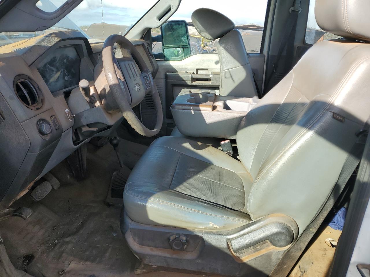 2012 Ford F250 - Image 7