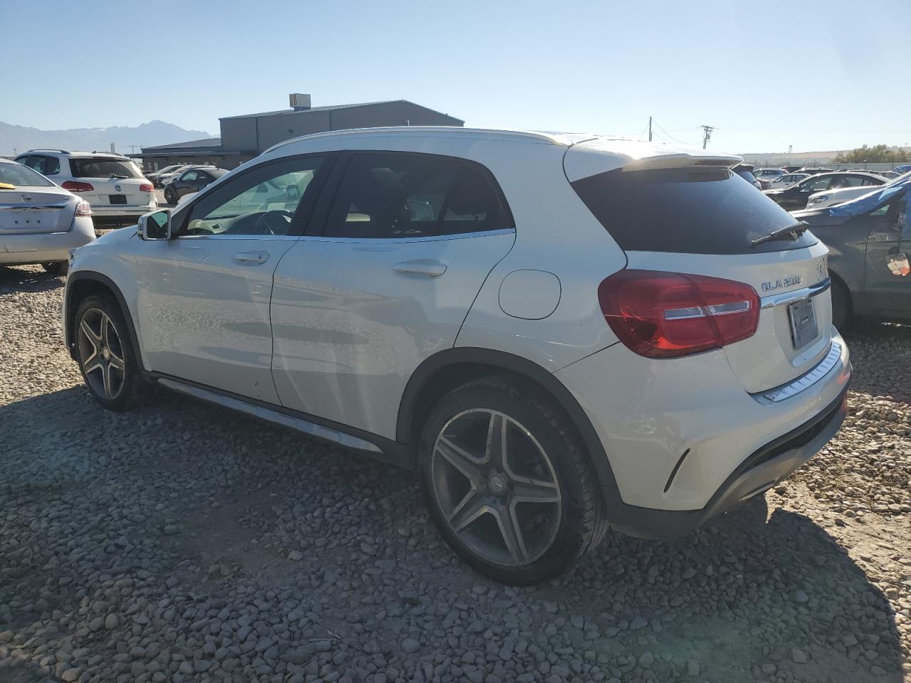 VIN WDCTG4GB6GJ230843 2016 MERCEDES-BENZ GLA-CLASS no.2