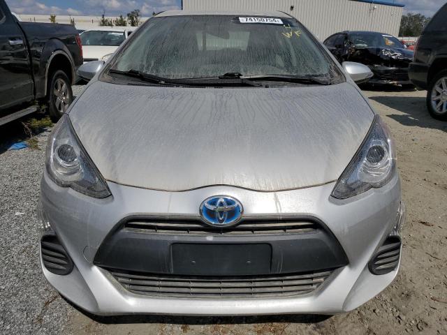  TOYOTA PRIUS 2016 Серебристый