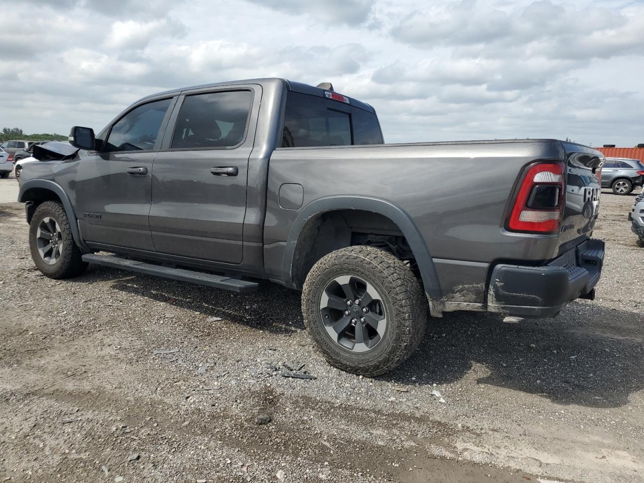 2019 RAM 1500 - Image 2
