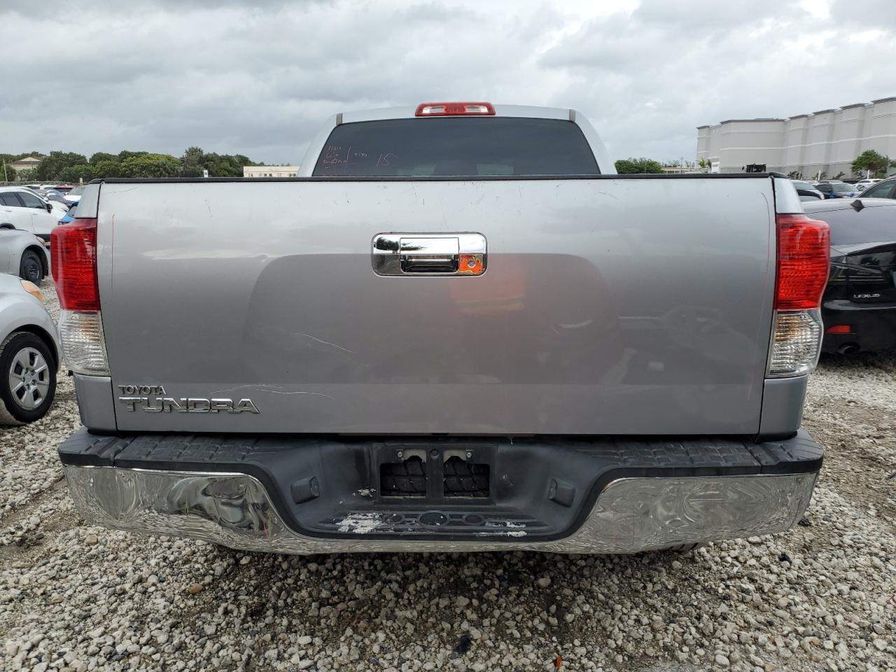 5TFRU5F10AX021903 2010 Toyota Tundra Double Cab Sr5