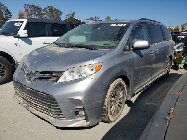 2018 Toyota Sienna Xle