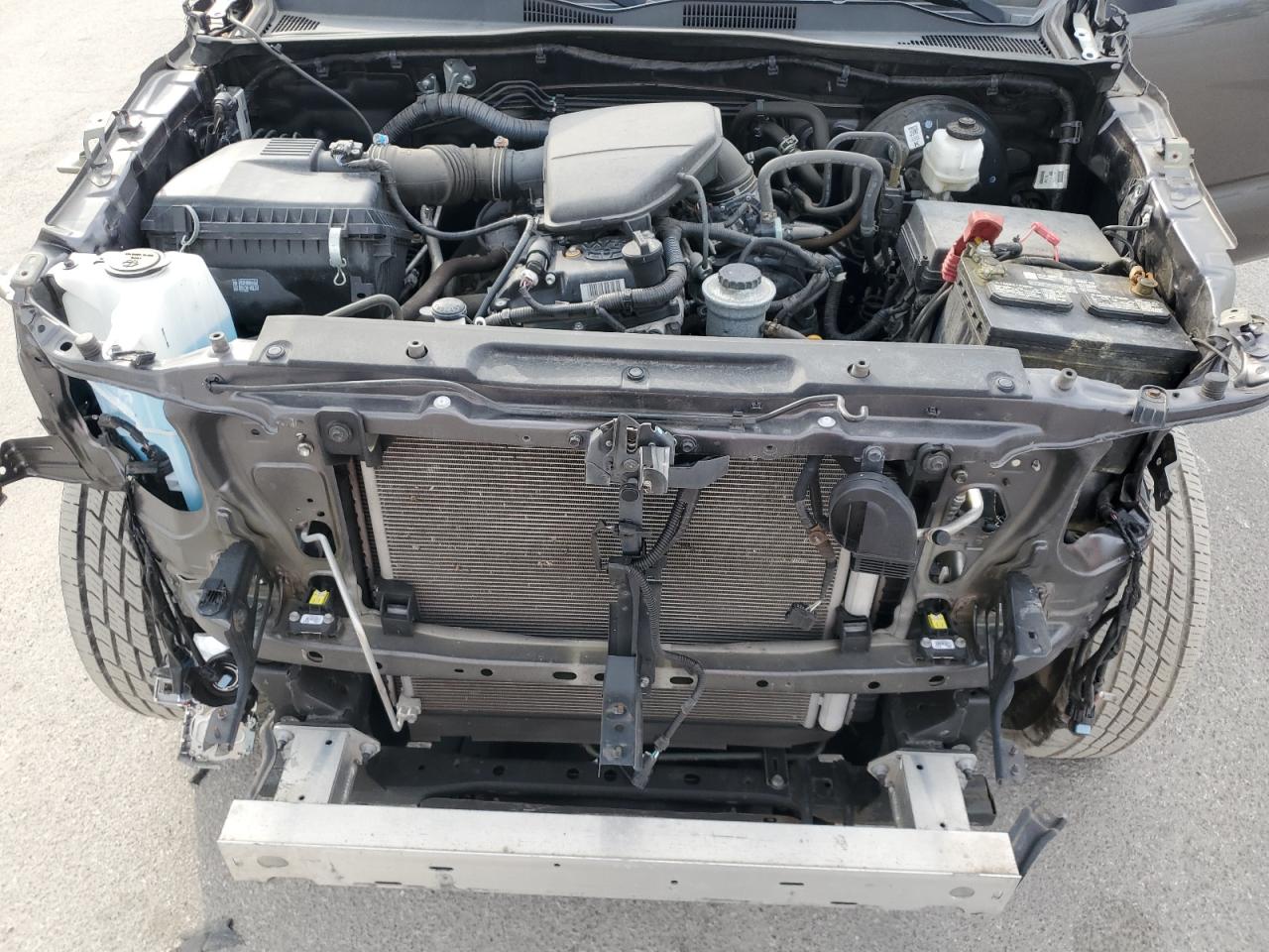 2020 Toyota Tacoma - Image 11