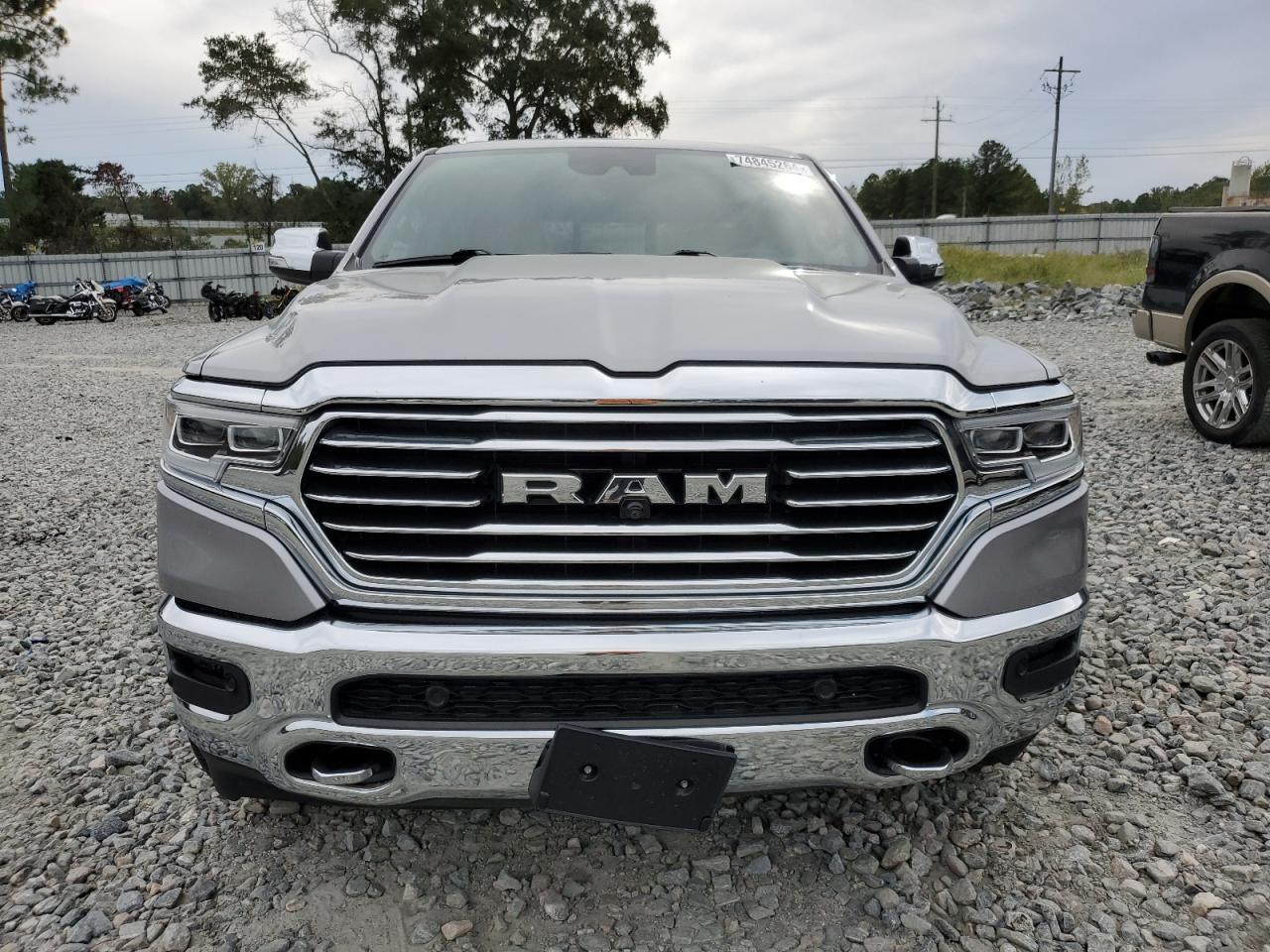 2019 RAM 1500 - Image 5