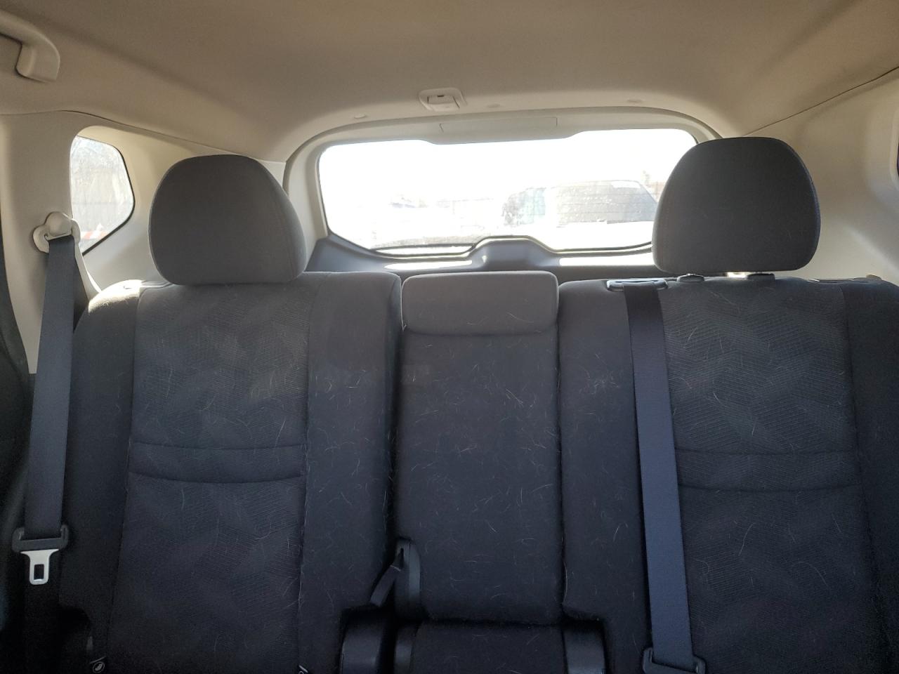 2016 Nissan Rogue - Image 10