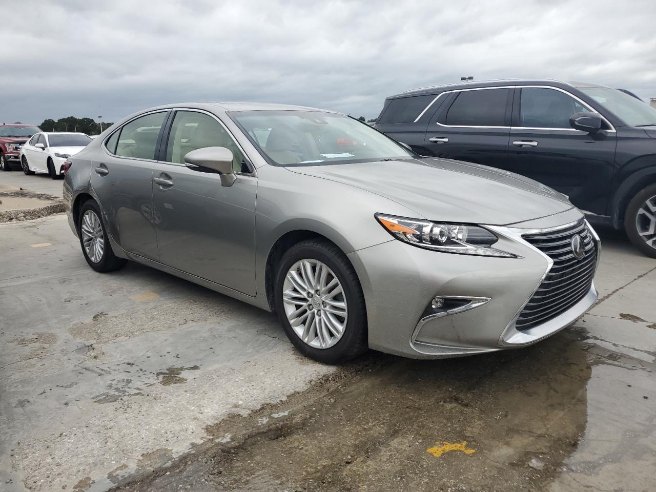 JTHBK1GG1H2253290 2017 Lexus Es 350