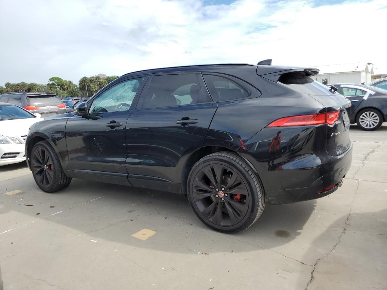 SADCM2BV0HA488253 2017 Jaguar F-Pace S