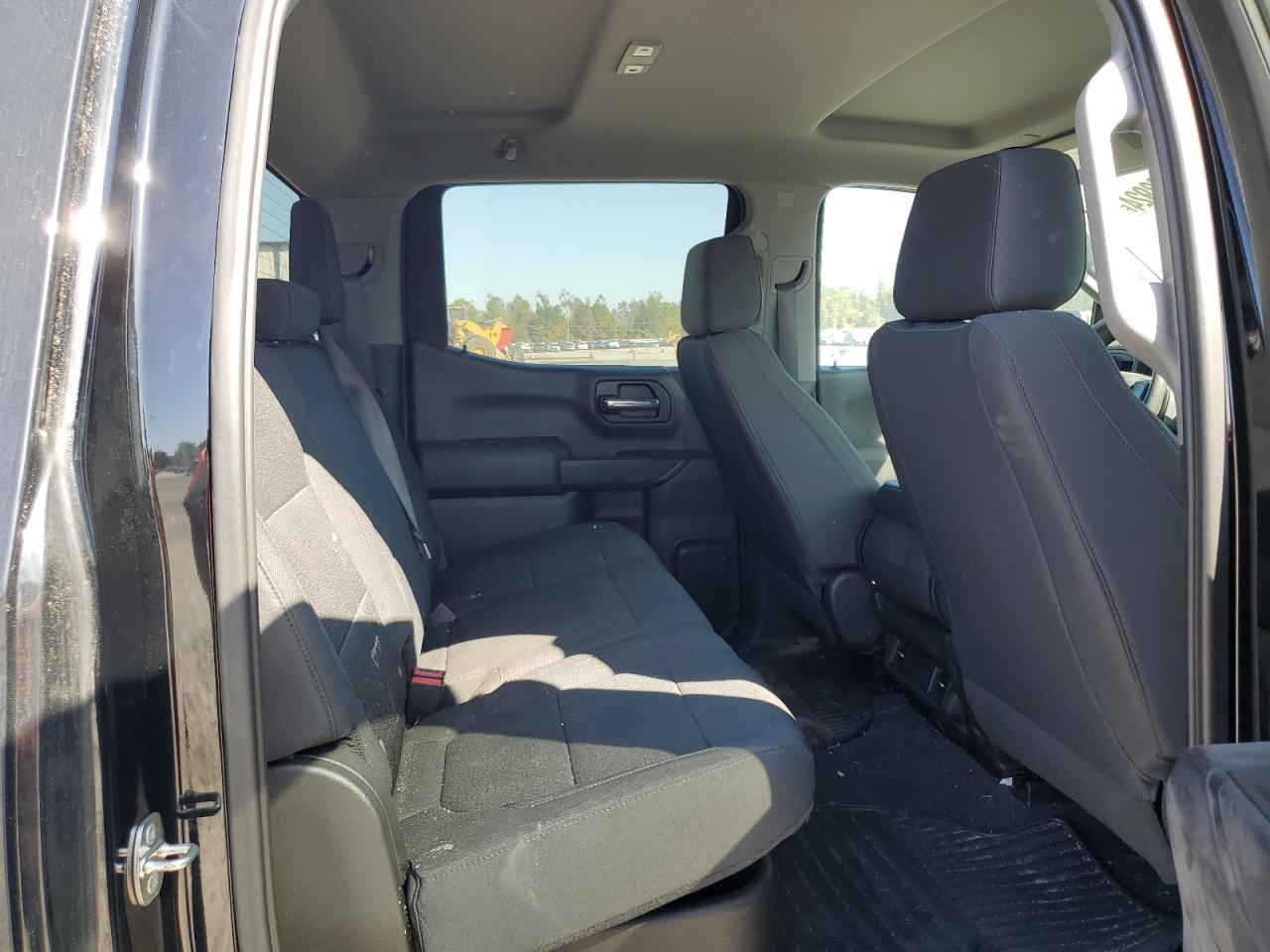 2020 Chevrolet Silverado - Image 10