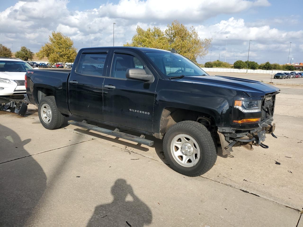 2016 Chevrolet Silverado - Image 4