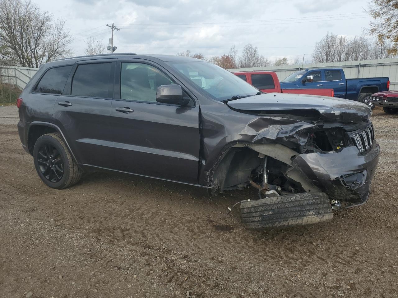 2020 Jeep Grand Cherokee - Image 4