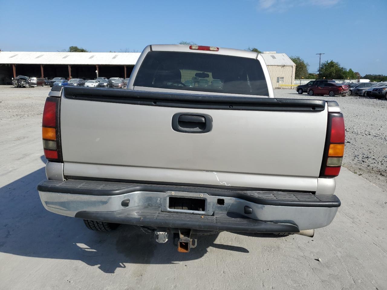 2004 GMC New Sierra K1500 VIN: 2GTEK13TX41407572 Lot: 77217984