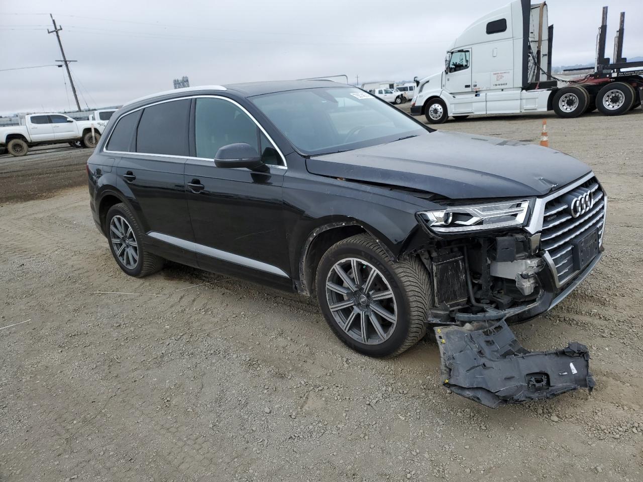 2017 Audi Q7 - Image 4