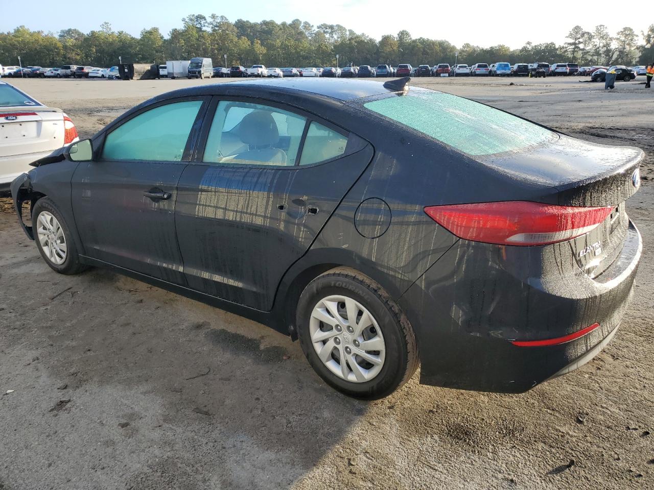 2017 Hyundai Elantra - Image 2