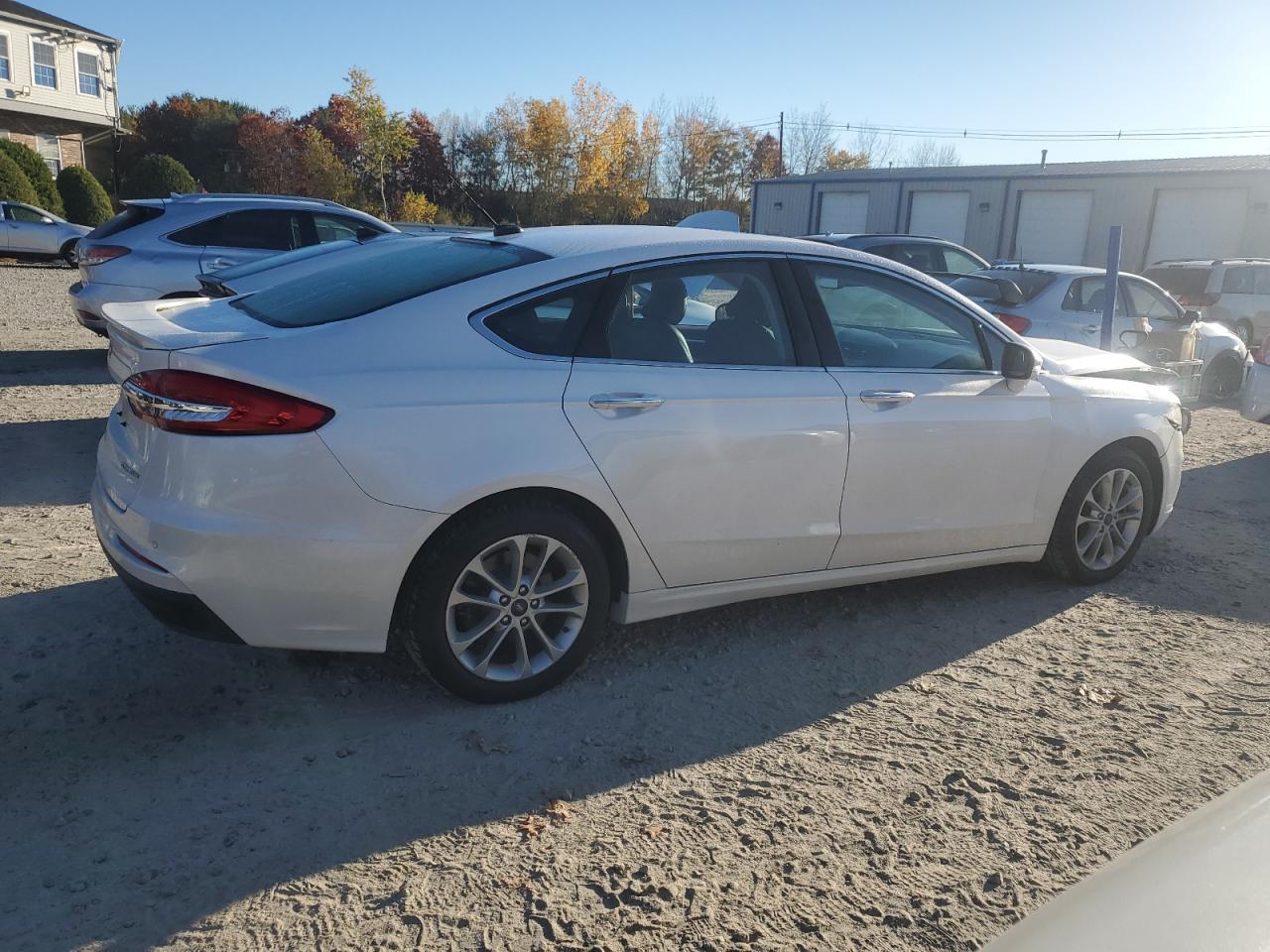 VIN 3FA6P0SU8KR266543 2019 FORD FUSION no.3