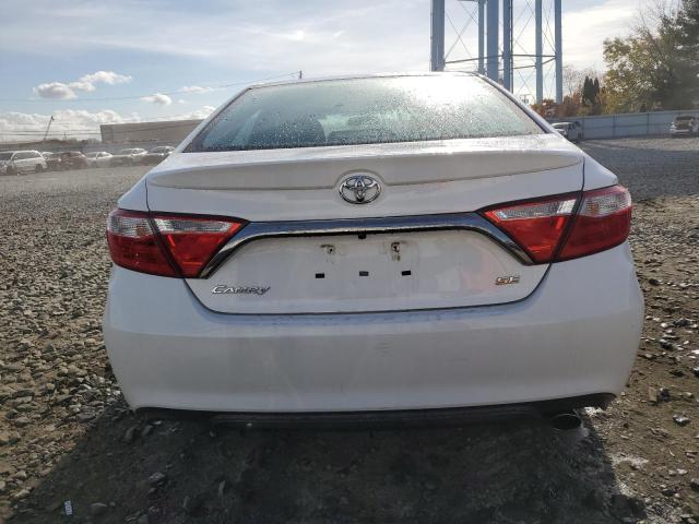  TOYOTA CAMRY 2015 Білий