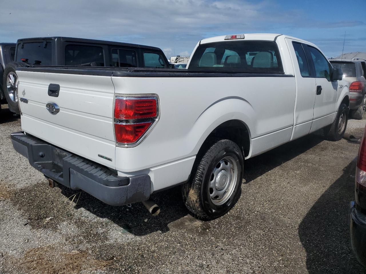 2013 Ford F-150 - Image 3