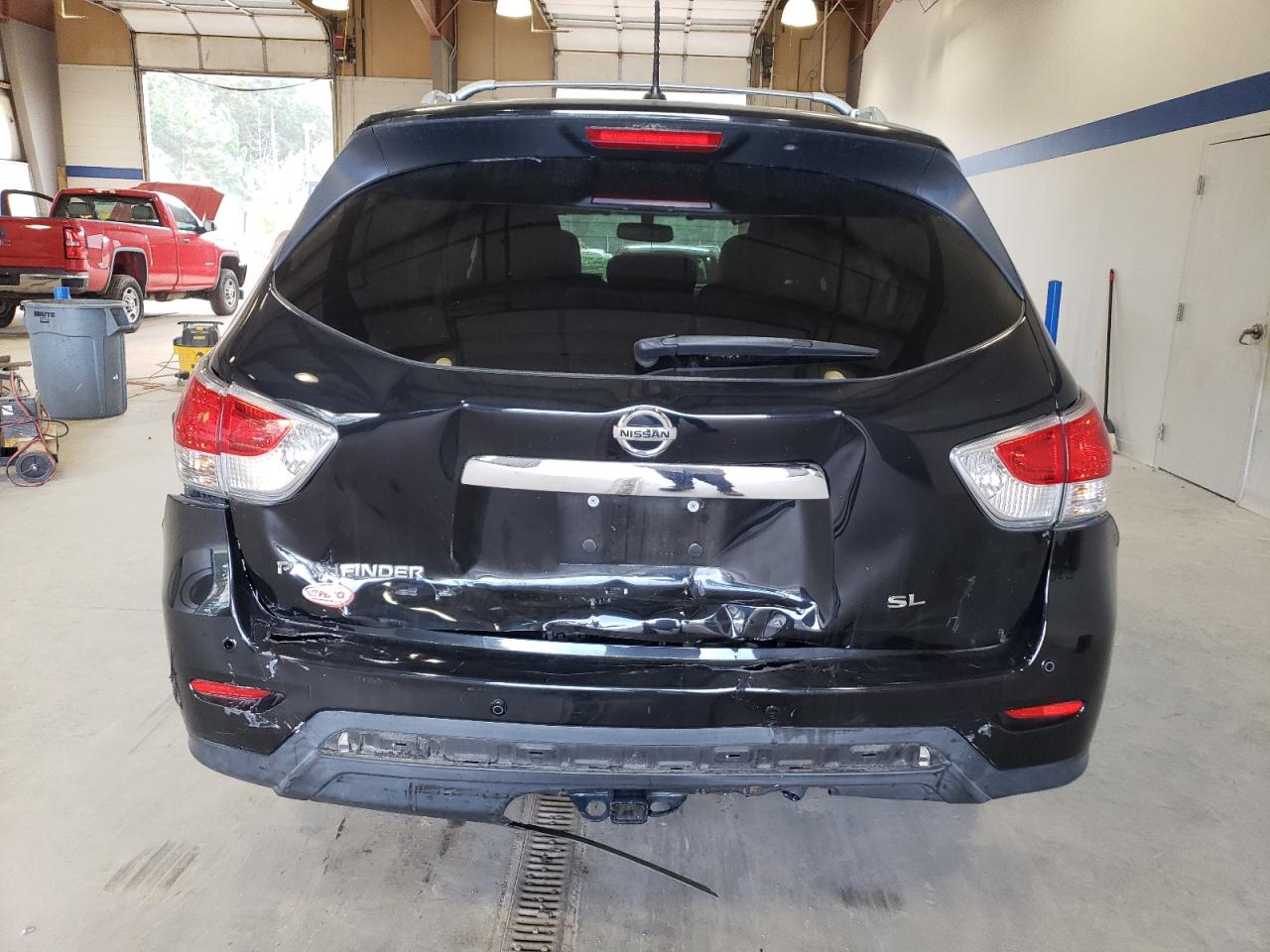 2015 Nissan Pathfinder S VIN: 5N1AR2MN0FC621530 Lot: 73696294