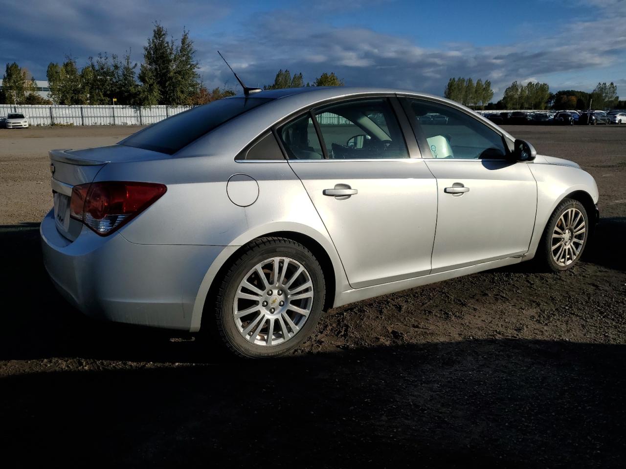 2011 Chevrolet Cruze - Image 3