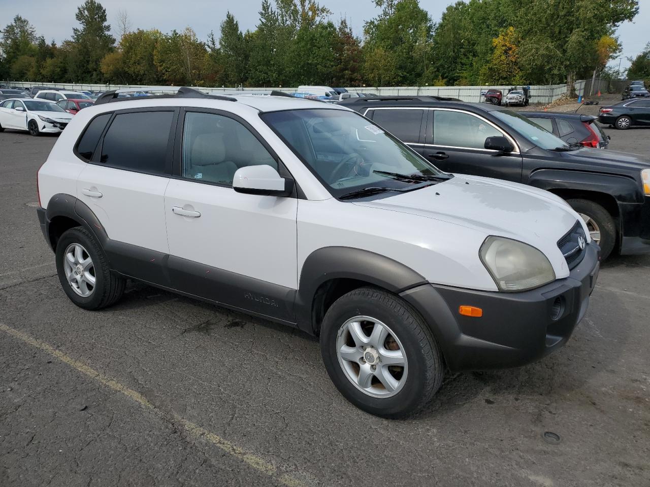 2005 Hyundai Tucson - Image 4